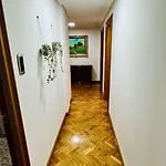 A Orillas Del Pilar Con Parking סרגוסה