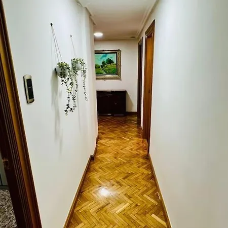 A Orillas Del Pilar Con Parking 萨拉戈萨