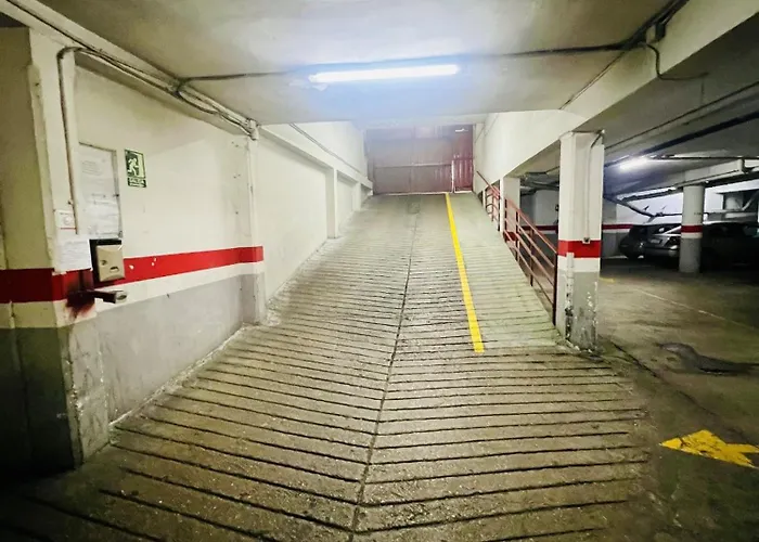 A Orillas Del Pilar Con Parking Zaragoza